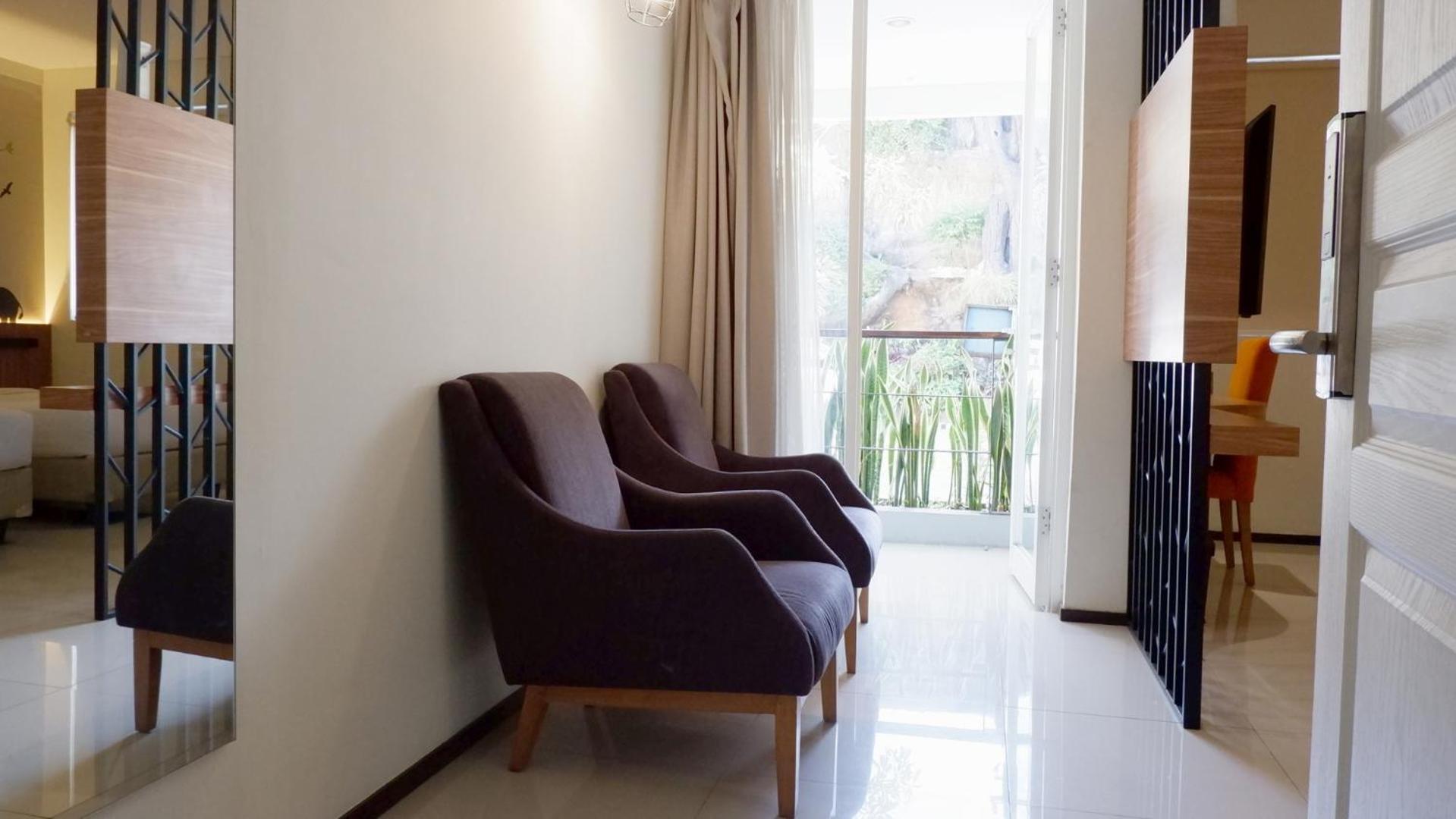 Front One Resort Magelang Buitenkant foto